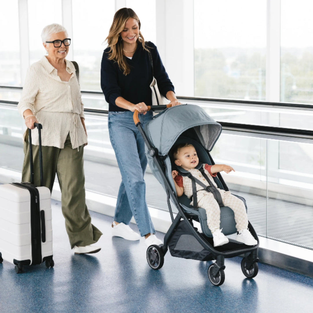 Compact & Lightweight Strollers