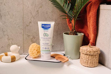 Mustela 2 in 1 Cleansing Gel 200ml-3