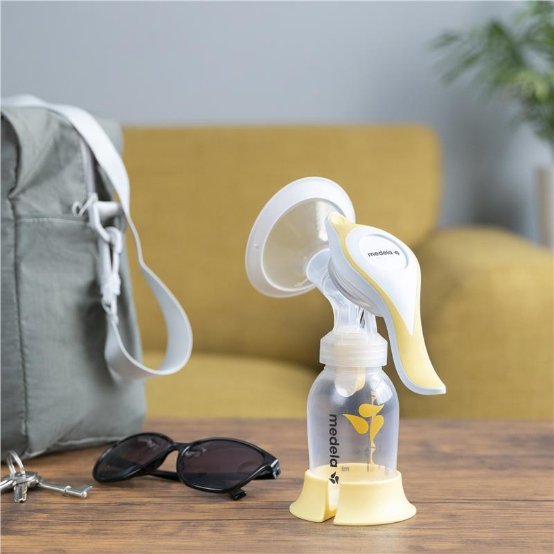 Medela Harmony Manual Breast Pump-4