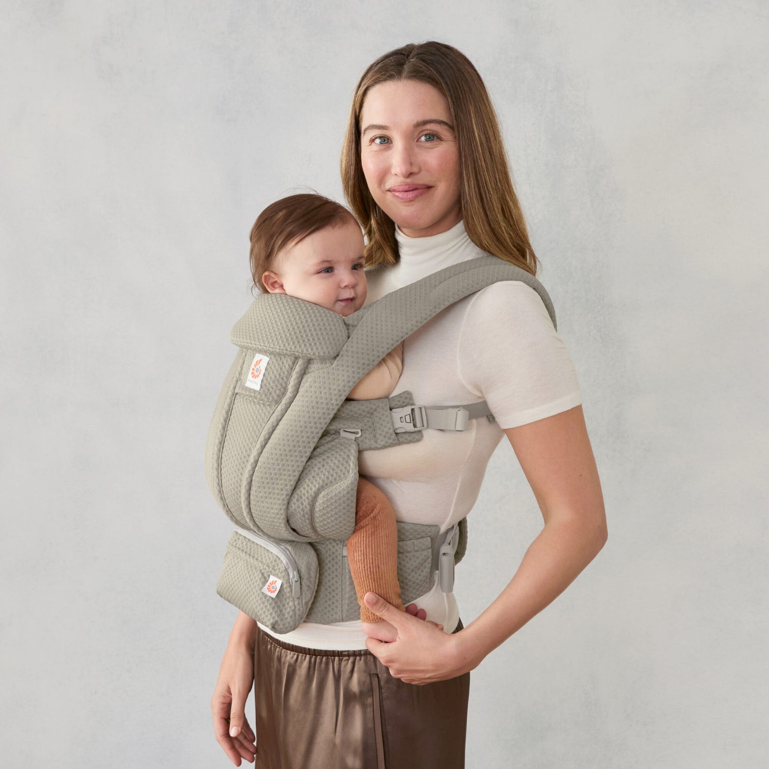 Ergobaby Omni Deluxe All-in-One Mesh Baby Carrier-16