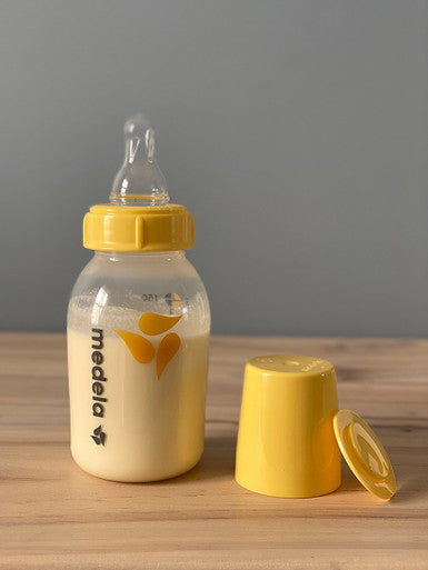 Medela Feeding Bottle 150ml-2