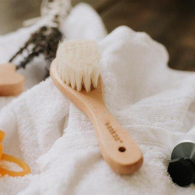 Buy Haakaa Goat Wool Baby Hair Brush & Comb Set Online - Babies Nz